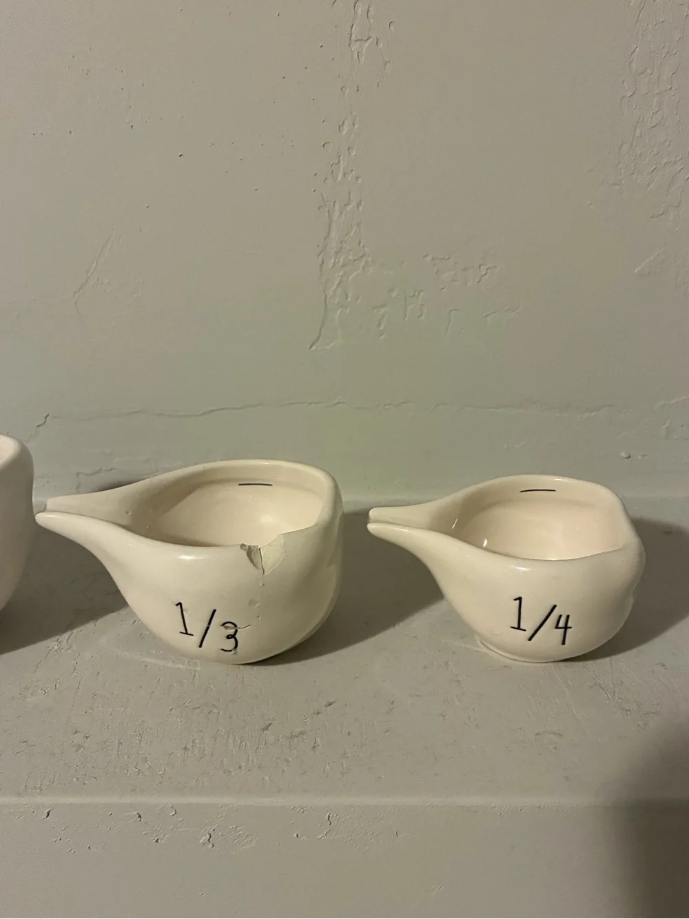 Rae Dunn garlic measuring cups
